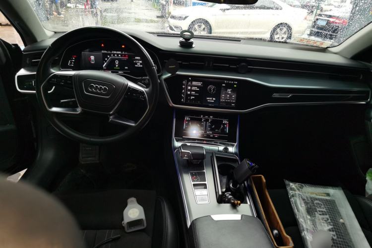 Used Audi A7L 2024 45 TFSI Luxury Edition Center Console