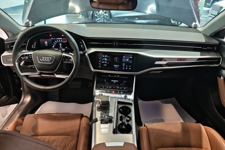 Used Audi A7L 2024 45 TFSI quattro Luxury Edition Center Console
