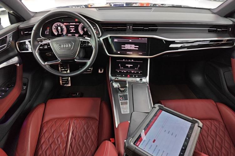 Used Audi A7L 2024 45 TFSI quattro Black Warrior Edition Center Console