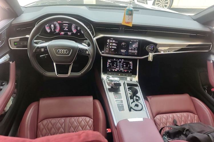 Used Audi A7L 2024 45 TFSI quattro S-line Black Warrior Edition Center Console