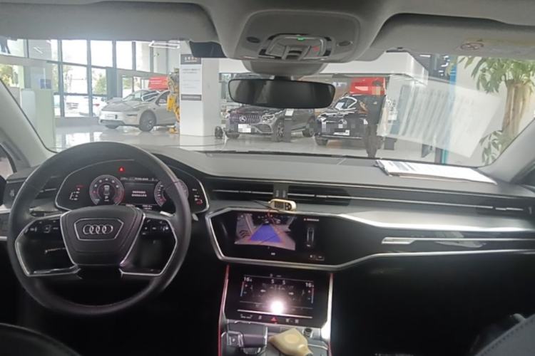 Used Audi A7L 2024 45 TFSI Luxury Edition Center Console