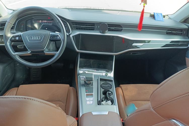 Used Audi A7L 2024 45 TFSI Luxury Edition Center Console