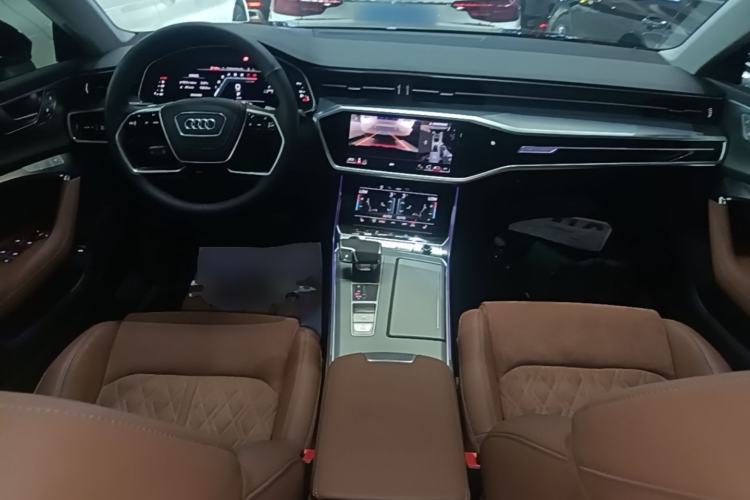 Used Audi A7L 2024 45 TFSI quattro Luxury Edition Center Console