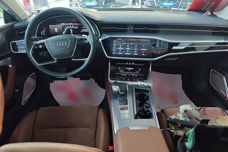 Used Audi A7L 2024 45 TFSI Luxury Edition Center Console