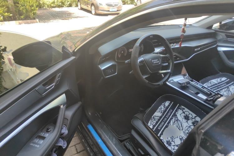 Used Audi A7L 2024 45 TFSI Luxury Edition Driver Seat