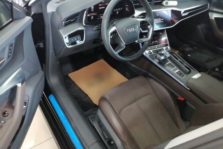 Used Audi A7L 2024 45TFSI S-line Dream-Building Edition Flow Crystal Package Driver Seat