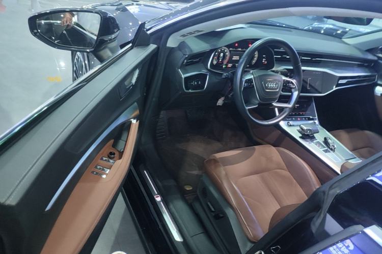 Used Audi A7L 2024 45 TFSI Luxury Edition Driver Seat