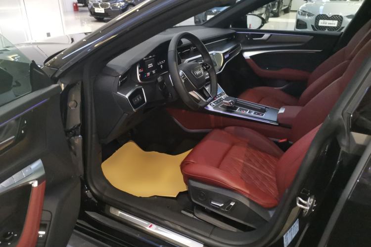 Used Audi A7L 2024 45 TFSI quattro Black Warrior Edition Driver Seat