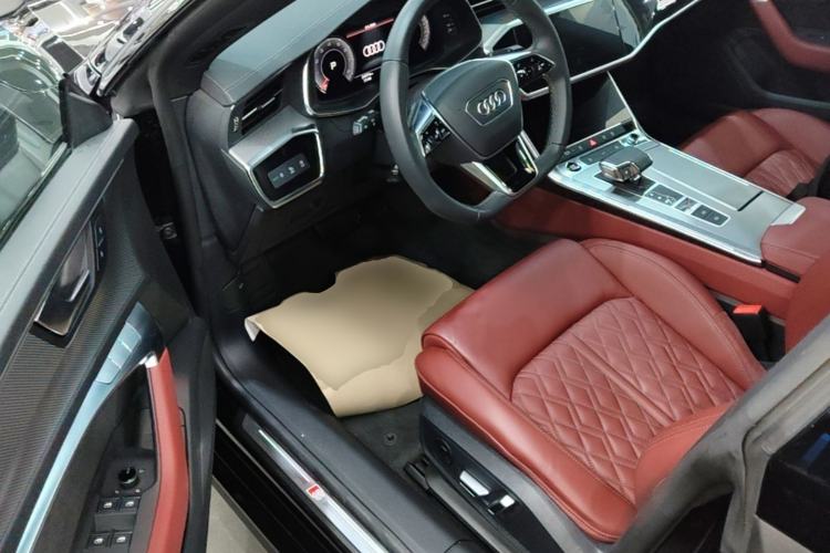 Used Audi A7L 2024 45 TFSI quattro S-line Black Warrior Edition Driver Seat