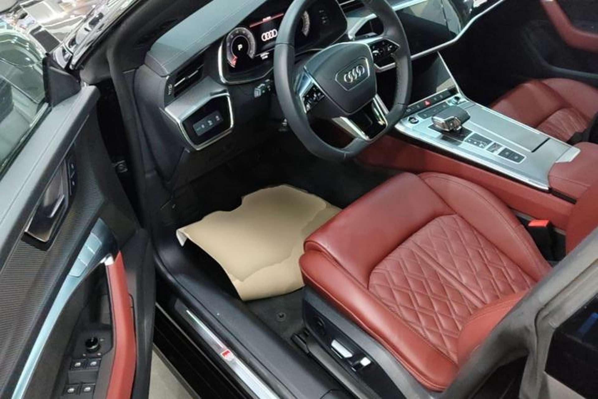 Used Audi A7L 2024 45 TFSI quattro S-line Black Warrior Edition Driver Seat