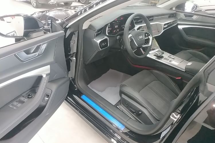 Used Audi A7L 2024 45 TFSI Luxury Edition Driver Seat