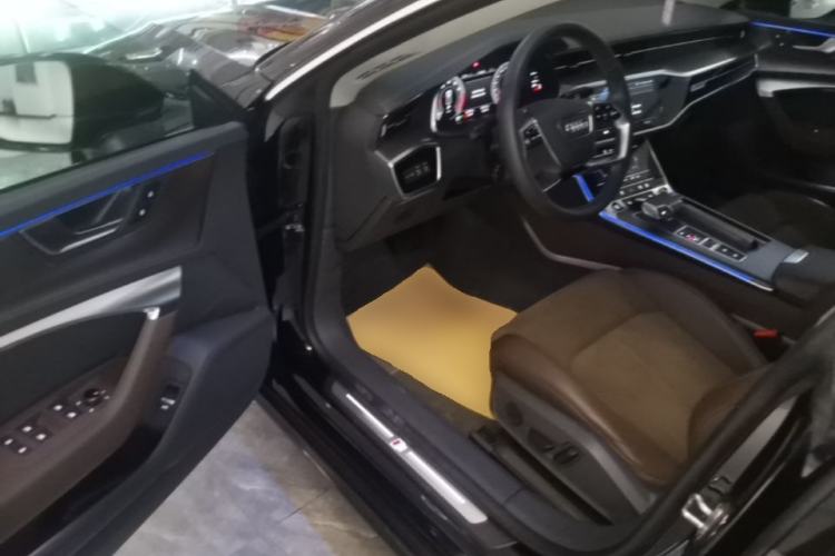 Used Audi A7L 2024 45TFSI S-line Dream-Building Edition Flow Crystal Package Driver Seat