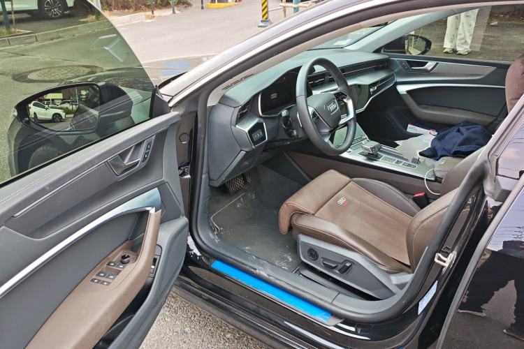Used Audi A7L 2024 45TFSI S-line Dream-Building Edition Flow Crystal Package Driver Seat