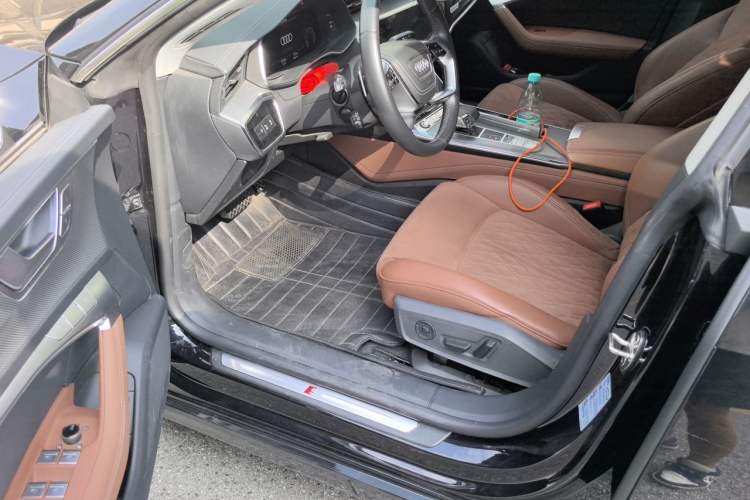 Used Audi A7L 2024 45 TFSI quattro Luxury Edition Driver Seat