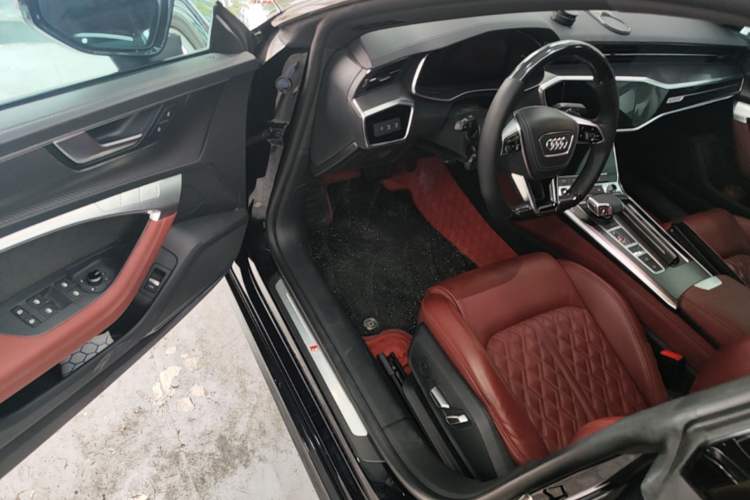 Used Audi A7L 2024 45 TFSI quattro Black Warrior Edition Driver Seat