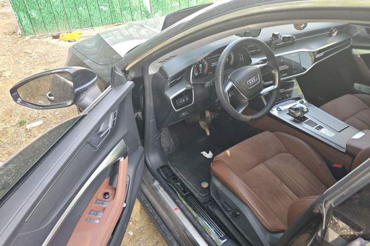 Used Audi A7L 2024 45 TFSI Luxury Edition Driver Seat