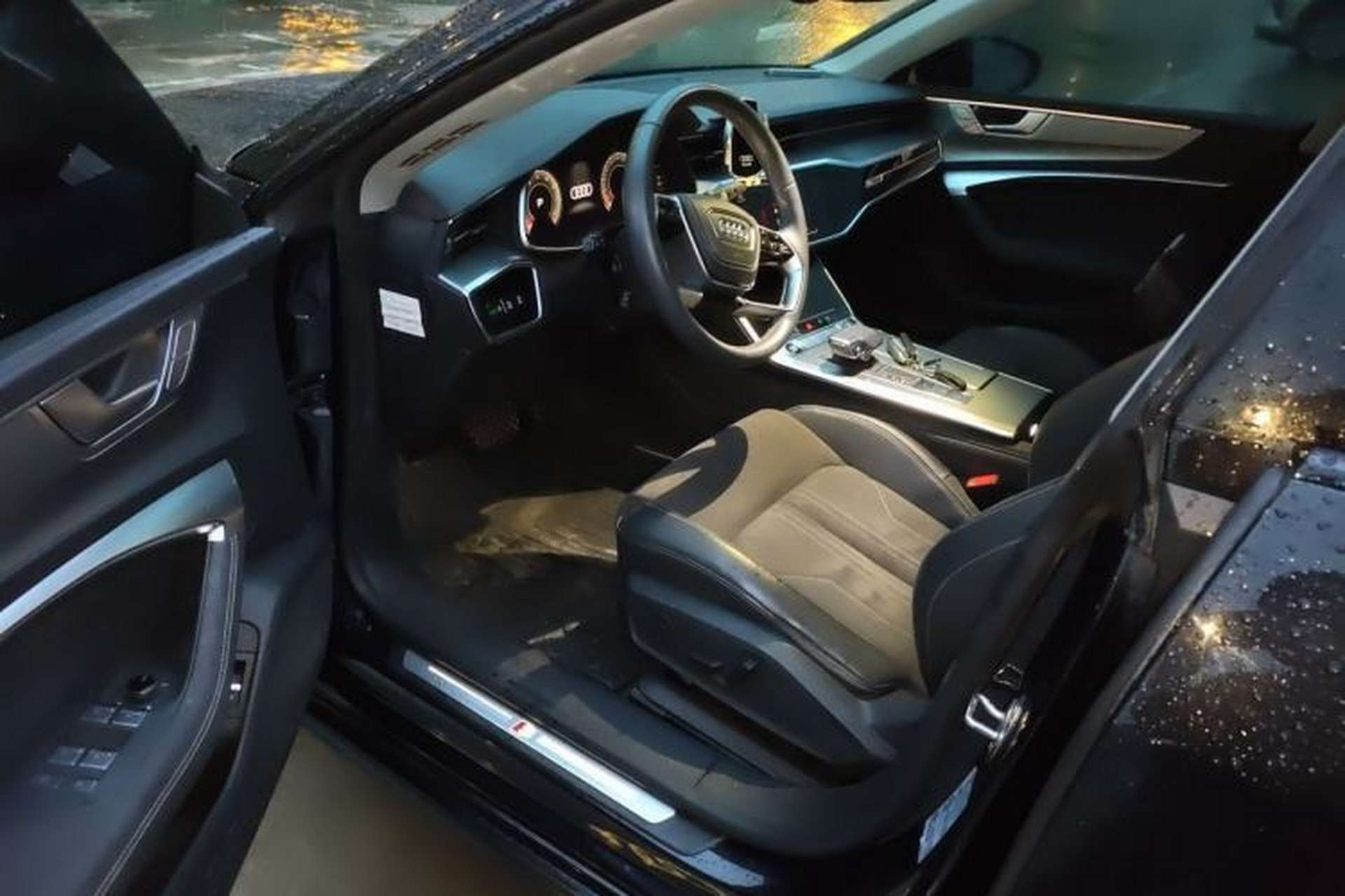 Used Audi A7L 2024 45 TFSI Luxury Edition Driver Seat