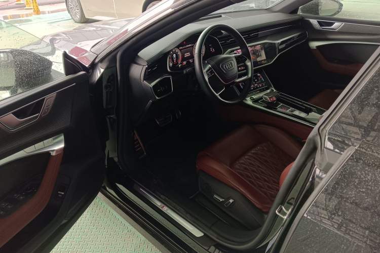 Used Audi A7L 2024 45 TFSI quattro Black Warrior Edition Driver Seat