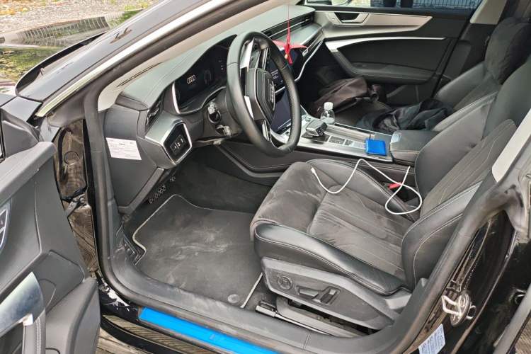 Used Audi A7L 2024 45 TFSI Luxury Edition Driver Seat
