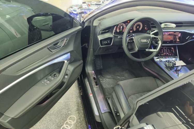Used Audi A7L 2024 45 TFSI quattro Luxury Edition Driver Seat