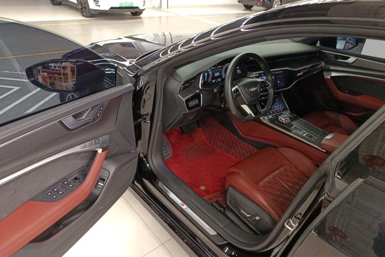 Used Audi A7L 2024 45 TFSI quattro Black Warrior Edition Driver Seat