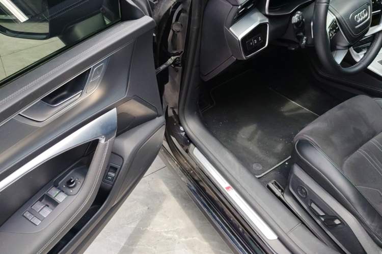 Used Audi A7L 2024 45 TFSI Luxury Edition Driver Seat