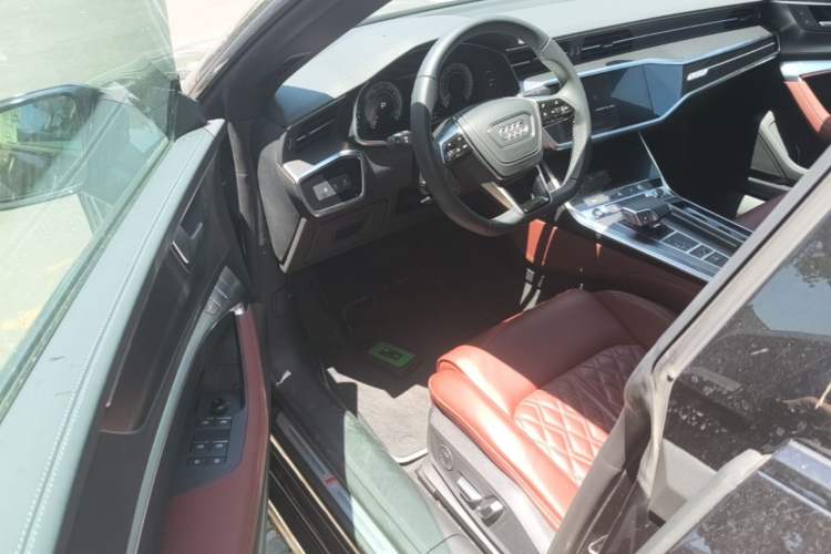 Used Audi A7L 2024 45 TFSI quattro Black Warrior Edition Driver Seat
