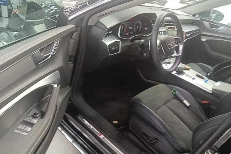 Used Audi A7L 2024 45 TFSI Luxury Edition Driver Seat