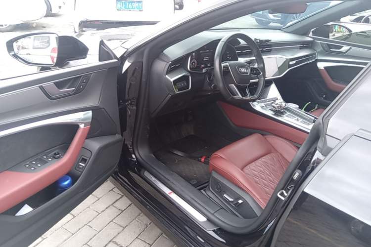 Used Audi A7L 2024 45 TFSI quattro S-line Black Warrior Edition Driver Seat