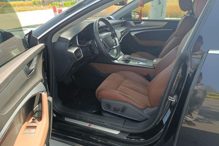 Used Audi A7L 2024 45 TFSI Luxury Edition Driver Seat