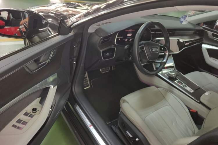Used Audi A7L 2024 55TFSI quattro S-line Boundary Edition Flow Crystal Package Driver Seat