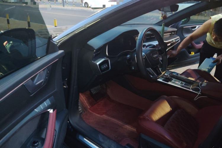Used Audi A7L 2024 45 TFSI quattro Black Warrior Edition Driver Seat