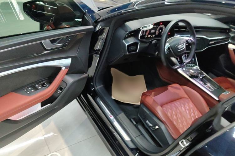 Used Audi A7L 2024 45 TFSI quattro Black Warrior Edition Driver Seat