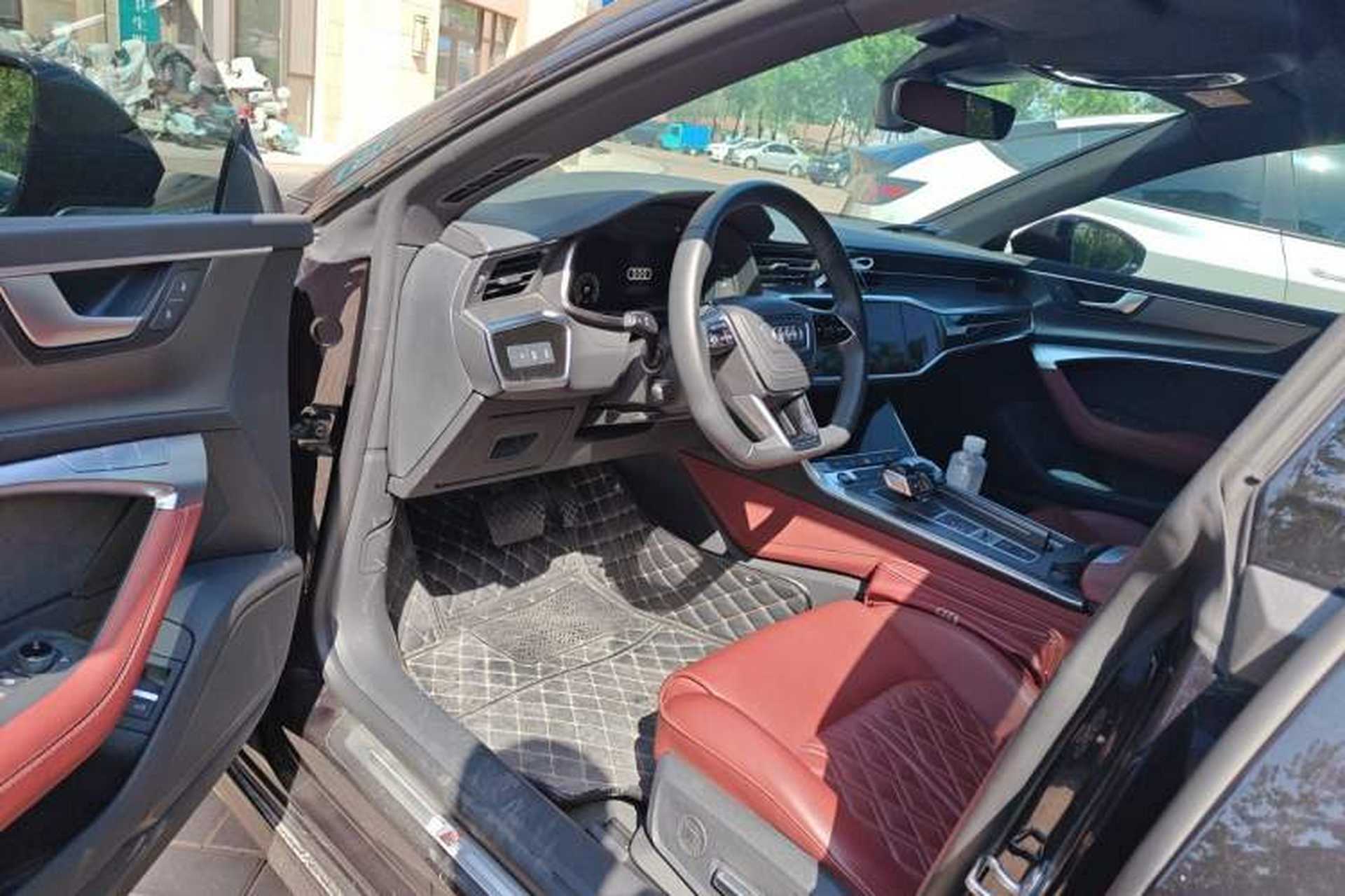 Used Audi A7L 2024 45 TFSI quattro Black Warrior Edition Driver Seat