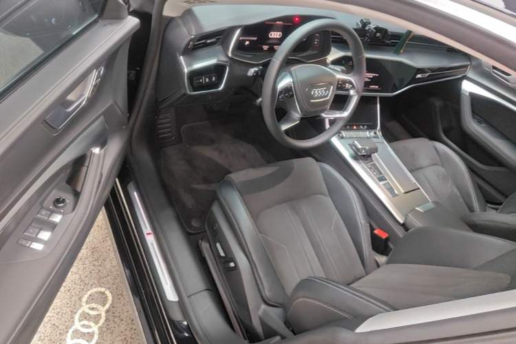 Used Audi A7L 2024 45 TFSI Luxury Edition Driver Seat
