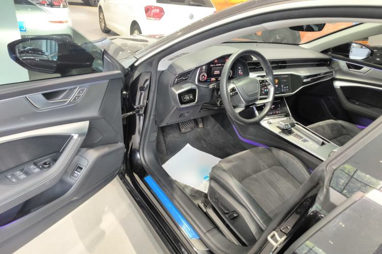 Used Audi A7L 2024 45 TFSI Luxury Edition Driver Seat