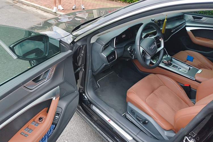 Used Audi A7L 2024 45 TFSI Luxury Edition Driver Seat