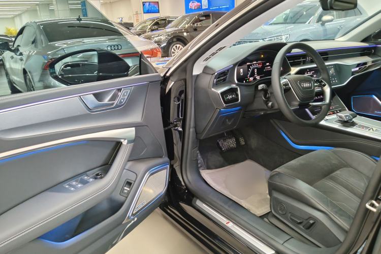 Used Audi A7L 2024 45 TFSI Luxury Edition Driver Seat