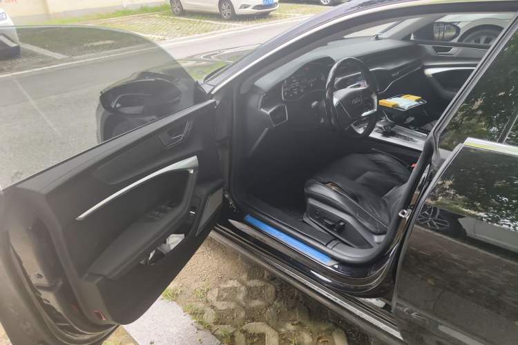 Used Audi A7L 2024 45 TFSI Luxury Edition Driver Seat