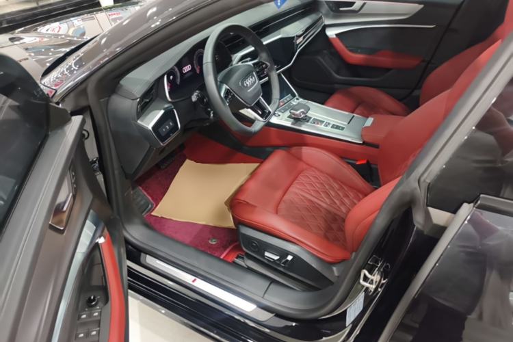 Used Audi A7L 2024 45 TFSI quattro S-line Black Warrior Edition Driver Seat