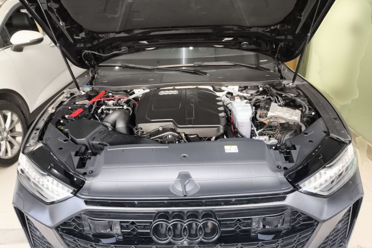Used Audi A7L 2024 45TFSI S-line Dream-Building Edition Flow Crystal Package Engine Bay