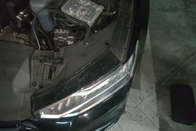 Used Audi A7L 2024 45 TFSI quattro Black Warrior Edition Engine Bay Left
