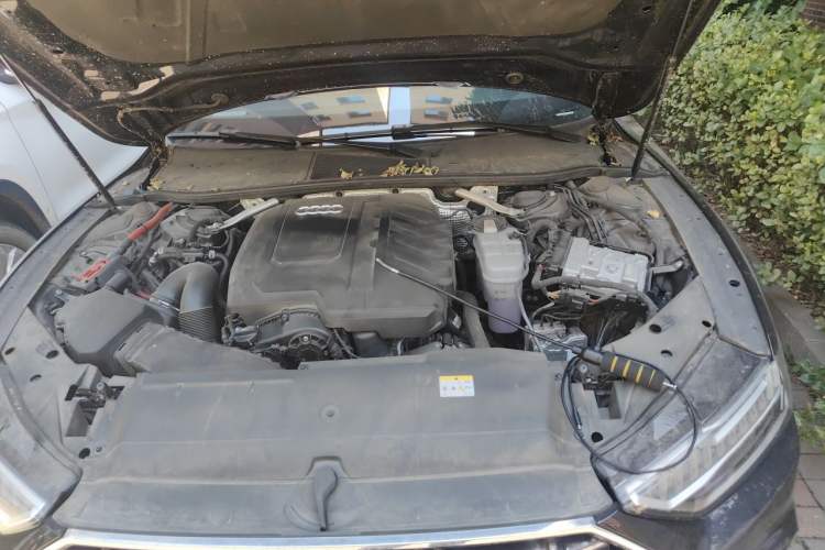 Used Audi A7L 2024 45 TFSI Luxury Edition Engine Bay Left
