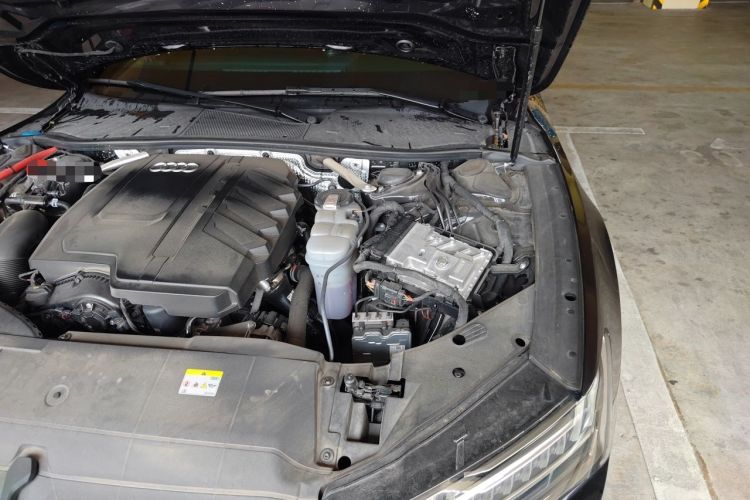 Used Audi A7L 2024 45 TFSI quattro Black Warrior Edition Engine Bay Left