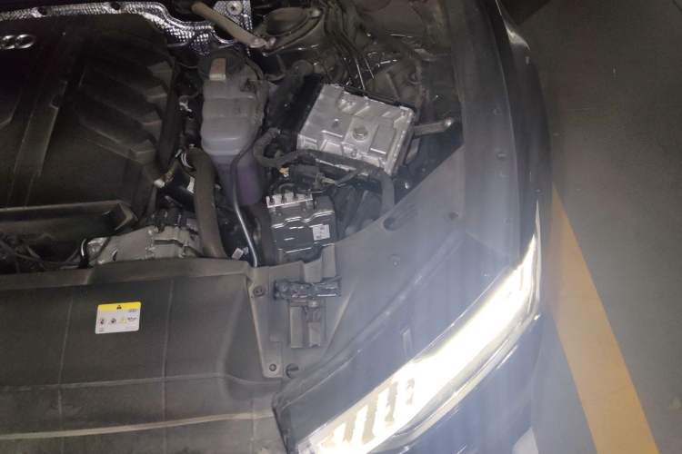 Used Audi A7L 2024 45 TFSI Luxury Edition Engine Bay Left