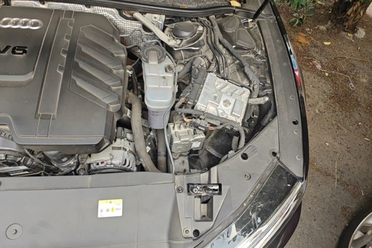 Used Audi A7L 2024 45 TFSI quattro S-line Black Warrior Edition Engine Bay Left
