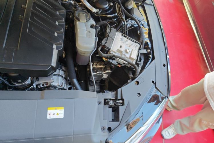 Used Audi A7L 2024 45 TFSI quattro Black Warrior Edition Engine Bay Left