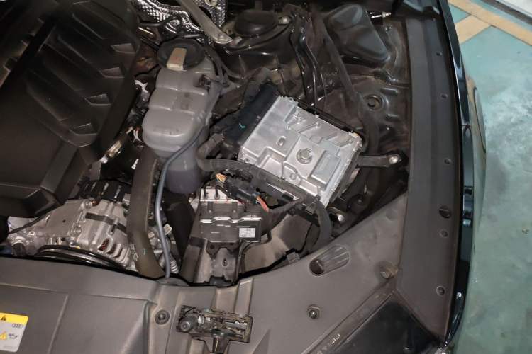Used Audi A7L 2024 45 TFSI quattro Luxury Edition Engine Bay Left
