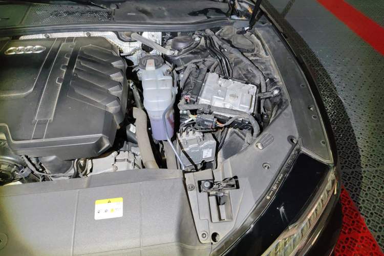 Used Audi A7L 2024 45 TFSI Luxury Edition Engine Bay Left