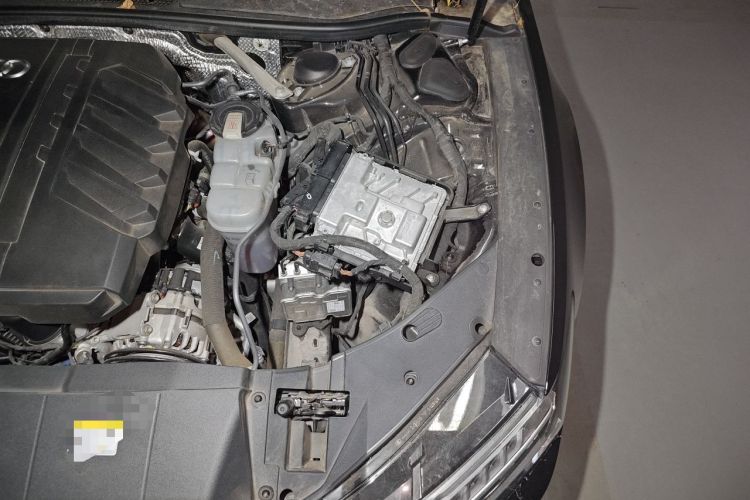 Used Audi A7L 2024 45 TFSI quattro Luxury Edition Engine Bay Left